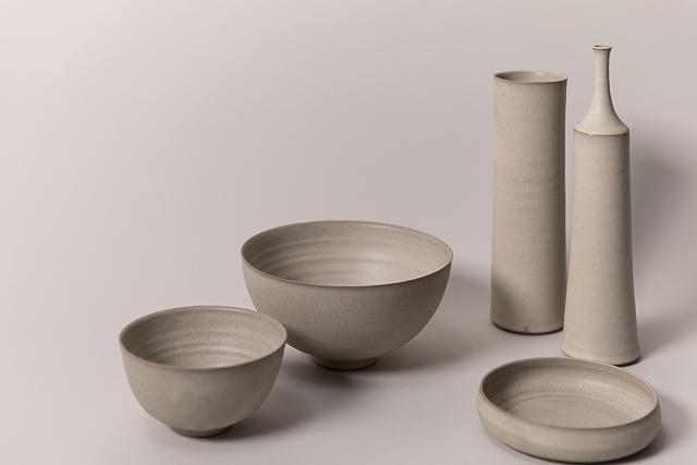 Serving Bowl, Pearl Grey - Image 3