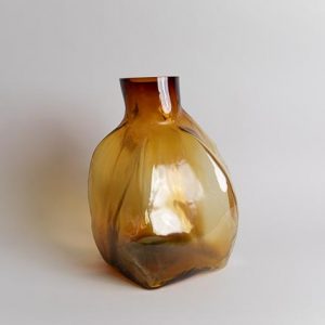 105 ltr Forms Vase, Amber