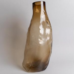 105 ltr Forms Vase, Light Amber